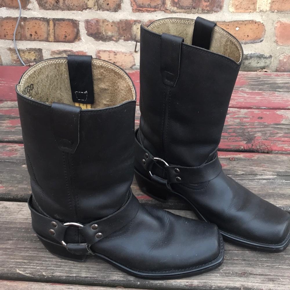 Women’s leather motorcycle boots